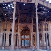 بنای تاریخی کاخ کوشک سرهنگ آباد - چهلستون اردستان